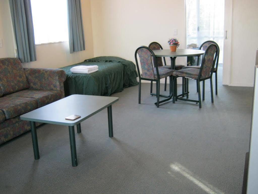 Acorn Estate Motel Masterton Exteriér fotografie
